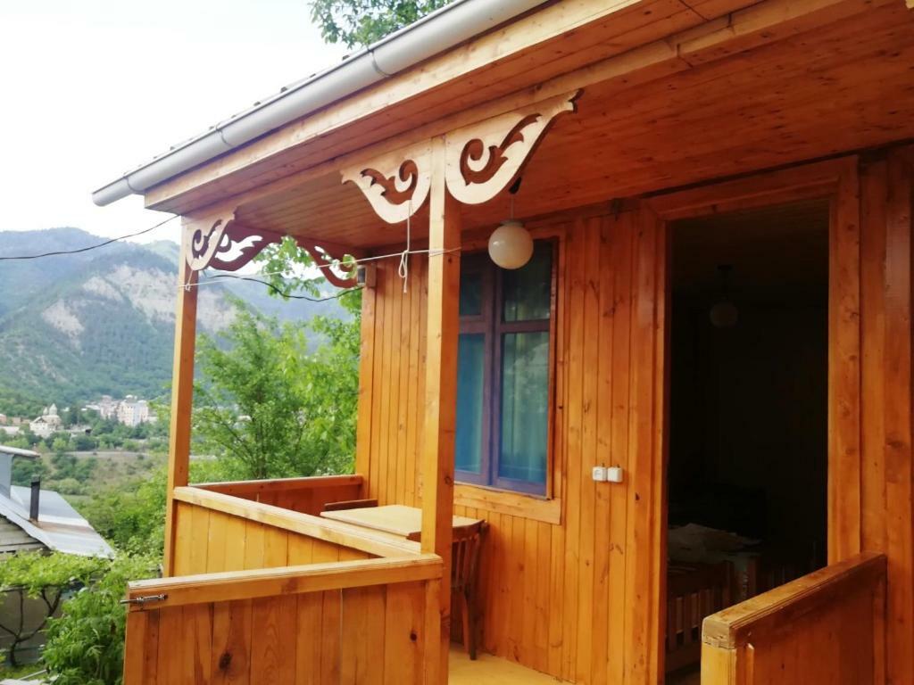 Guest House Ilia Боржоми Екстериор снимка